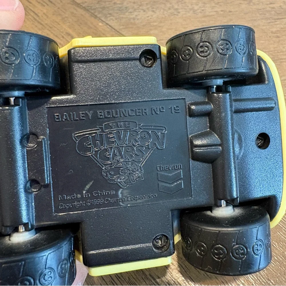 Chevron Cars Lot ( Bailey Bouncer #19 & Zachary Zoomer #22) - Picture 9 of 9